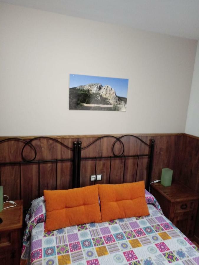 Casa Rural Al-Mofrag Y Apartamentos El Mirador De Monfraguee Villarreal de San Carlos Exterior foto